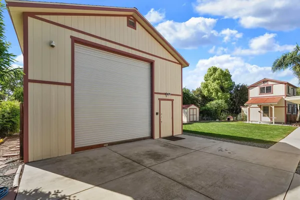 $1,000,000 | 925 Constitution Way, Tracy, CA 95376