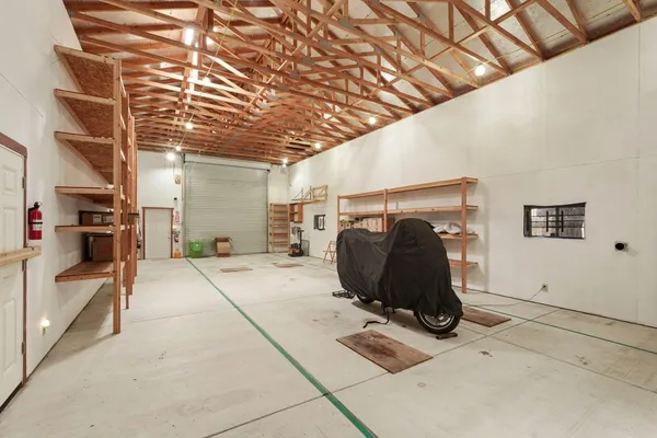 $1,000,000 | 925 Constitution Way, Tracy, CA 95376