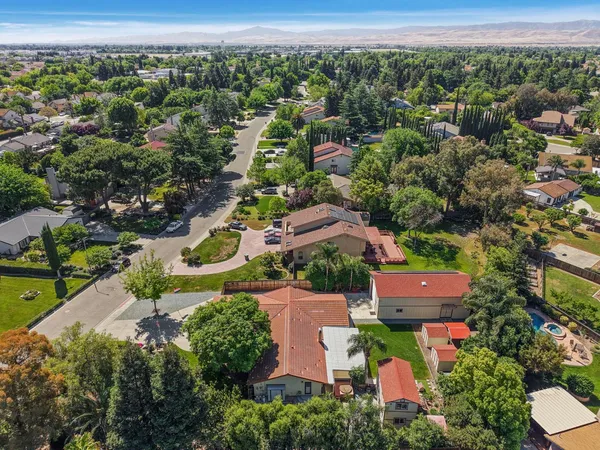 $1,000,000 | 925 Constitution Way, Tracy, CA 95376