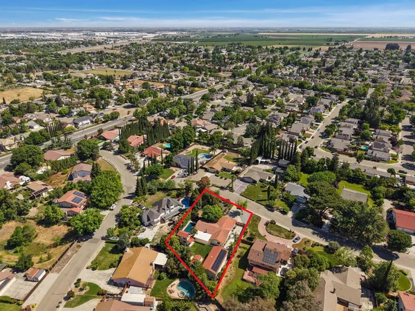 $1,000,000 | 925 Constitution Way, Tracy, CA 95376