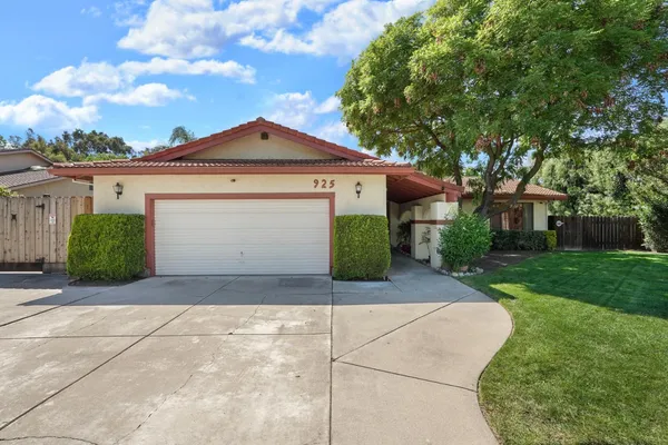 $1,000,000 | 925 Constitution Way, Tracy, CA 95376