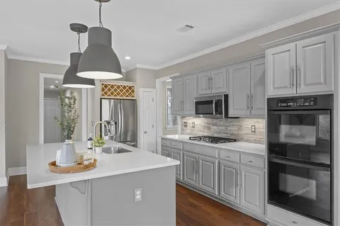 $899,000 | 130 Belvedere Court, Atlanta, GA 30350