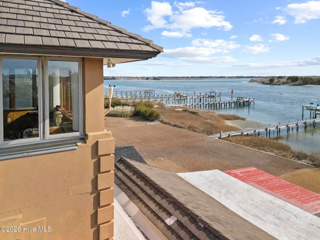 $799,000 | 143 Capn Deck Lane, Cedar Point, NC 28584