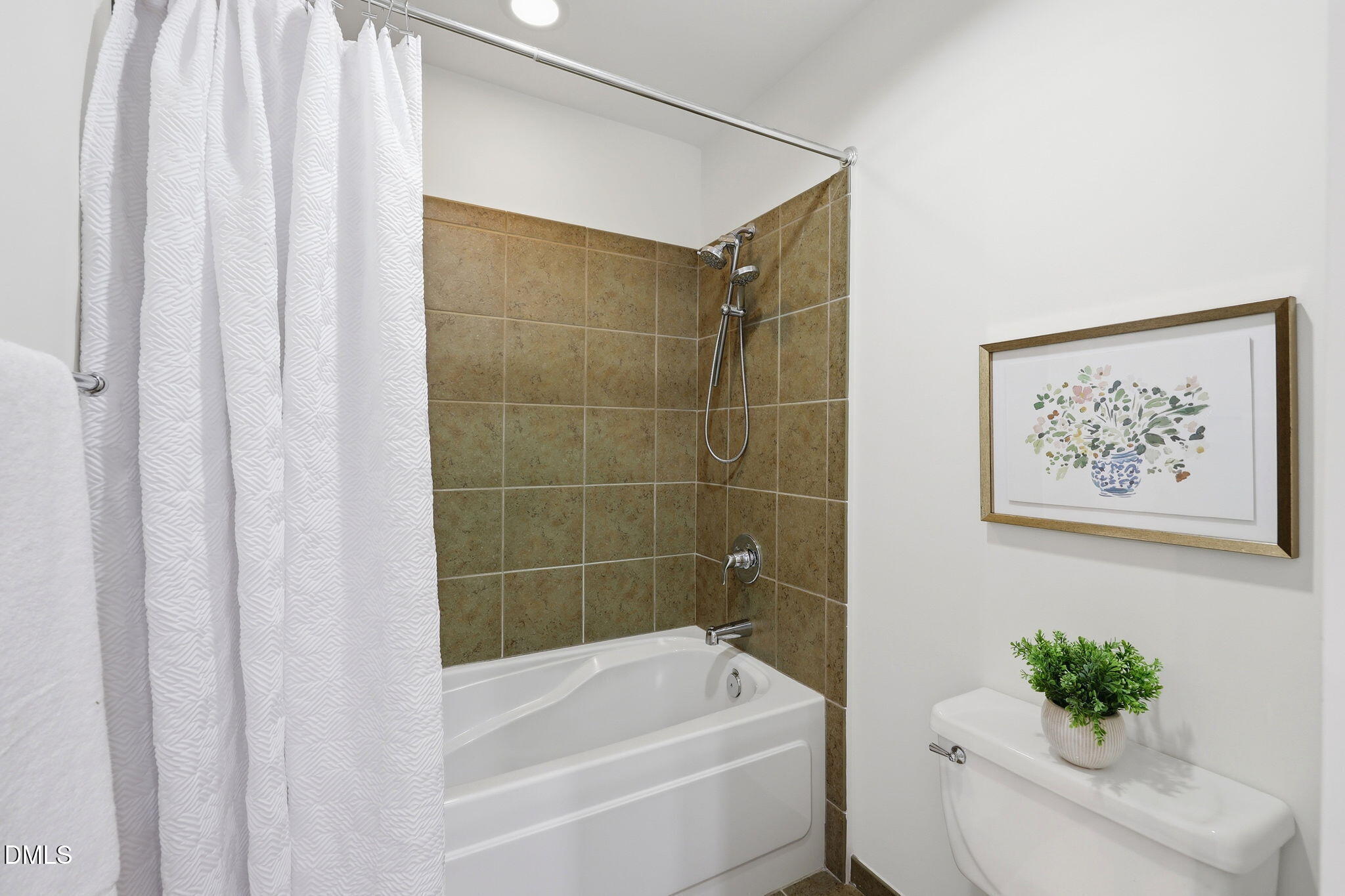618 North Boylan Avenue, Unit 724 Raleigh, NC 27603 - Photo 22 of 36 23-web-or-mls-IMG_2173
