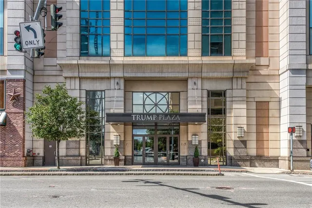 $565,000 | 175 Huguenot Street, Unit 1801, New Rochelle, NY 10801