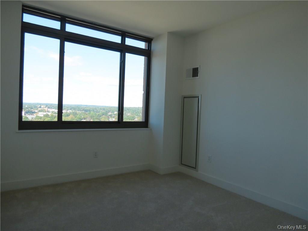175 Huguenot Street, Unit 1801 New Rochelle, NY 10801 - Photo 7 of 26 Second bedroom with great views!