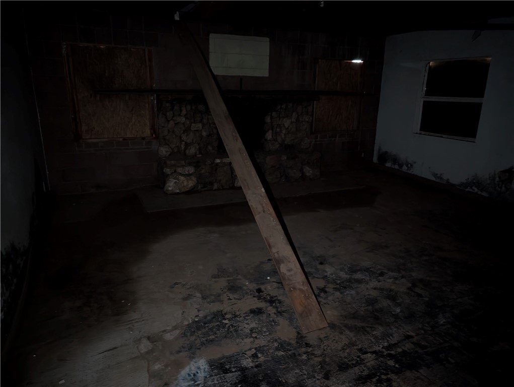 7605 Obsidian Road Mojave, CA 93501 - Photo 11 of 16