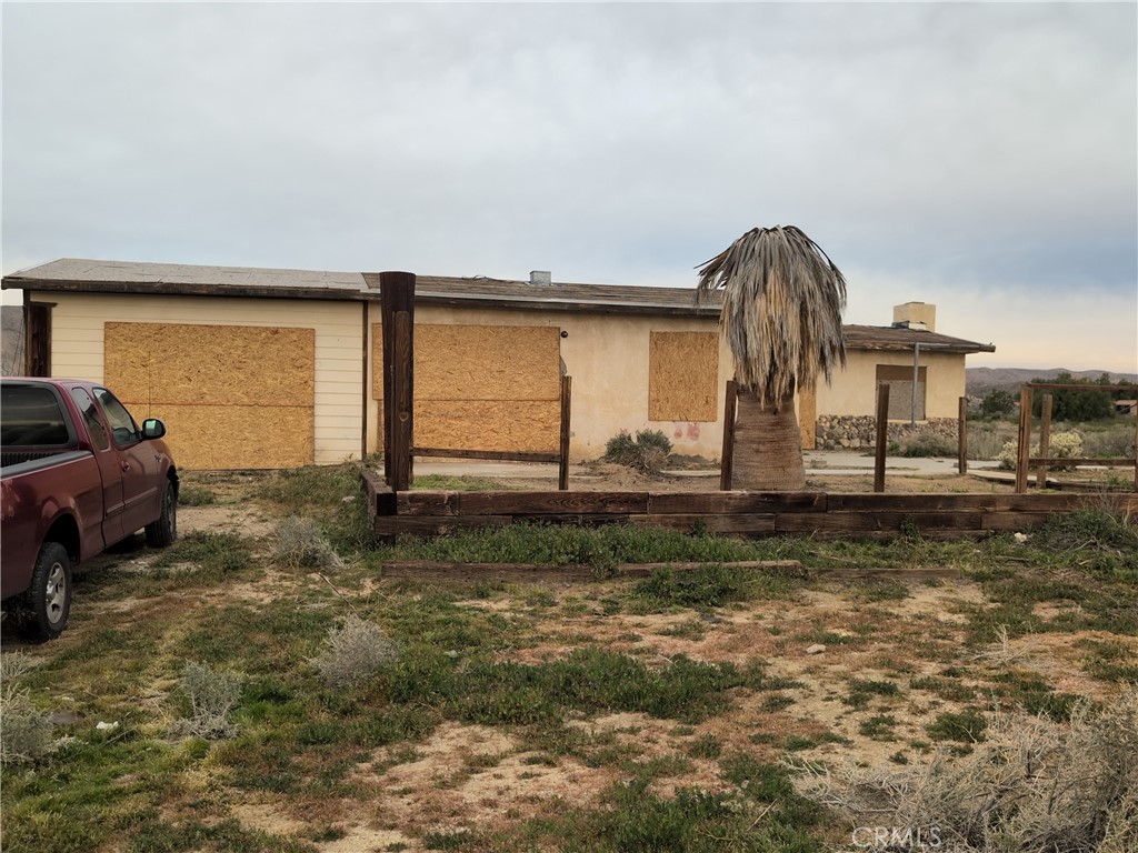 7605 Obsidian Road Mojave, CA 93501 - Photo 14 of 16