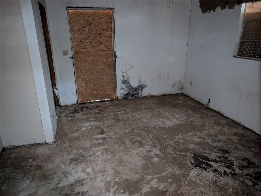 7605 Obsidian Road Mojave, CA 93501 - Photo 2 of 16