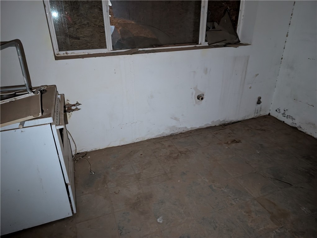 7605 Obsidian Road Mojave, CA 93501 - Photo 7 of 16