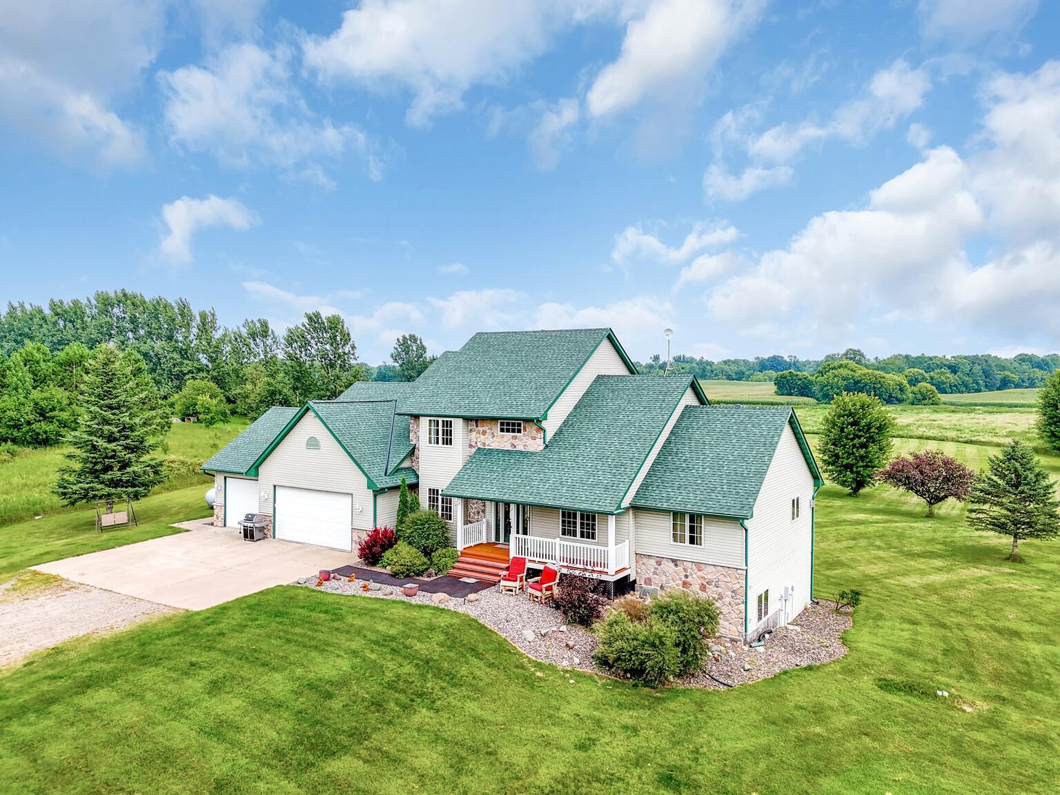 35887 Oasis Road Lindstrom, MN 55045 - Photo 1 of 1 Gallery Image 1