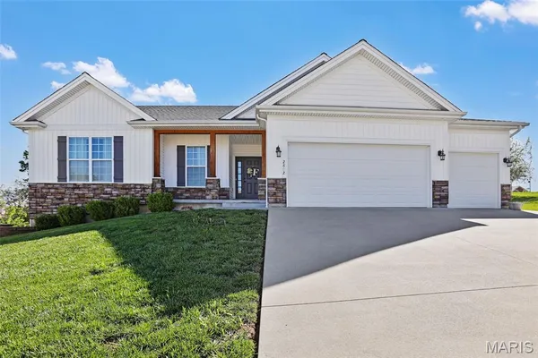 $455,000 | 2802 Tayson Way, Washington, MO 63090