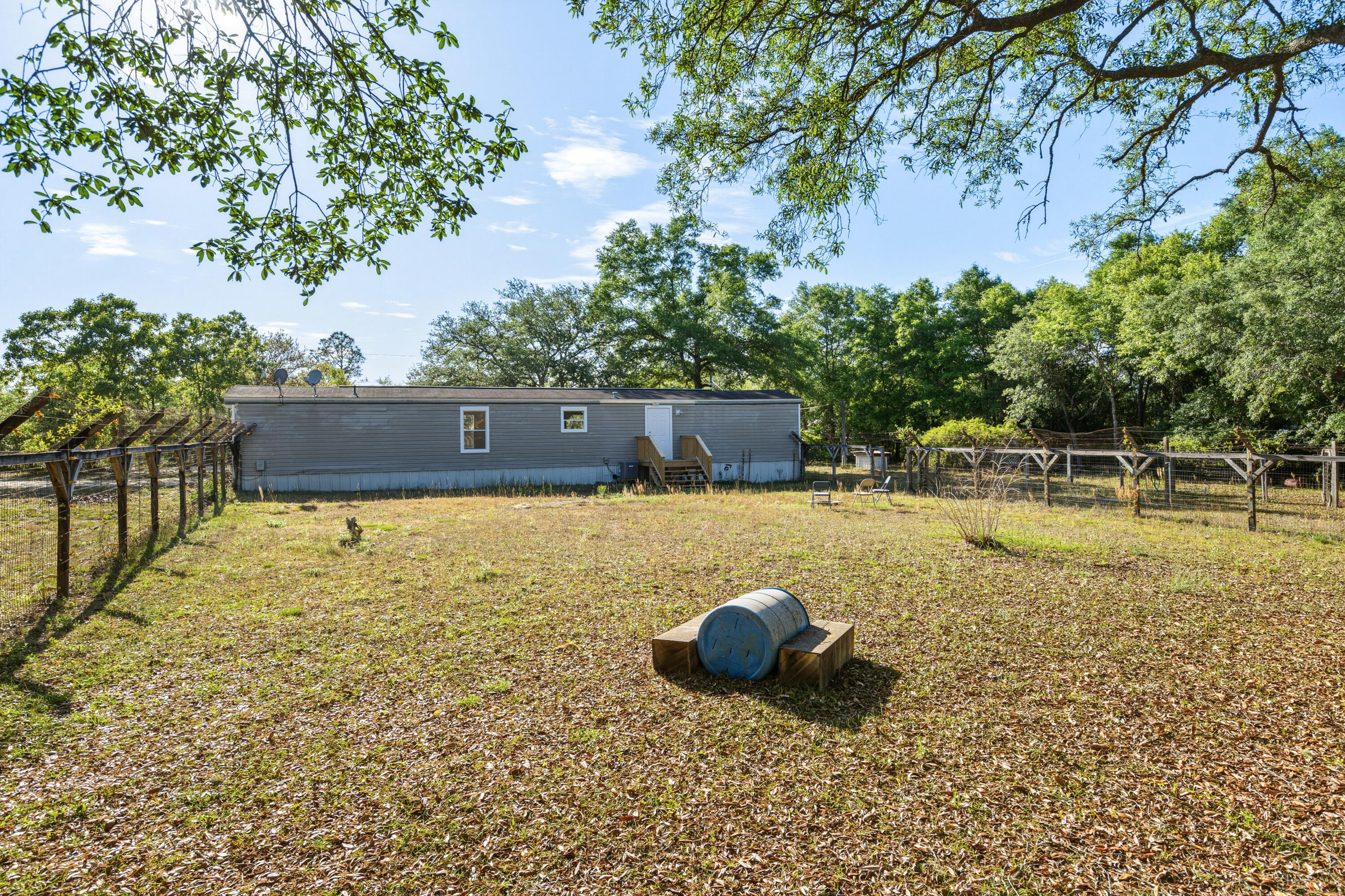 a view of a outdoor space