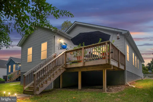 $383,500 | 137 12th Street, Colonial Beach, VA 22443