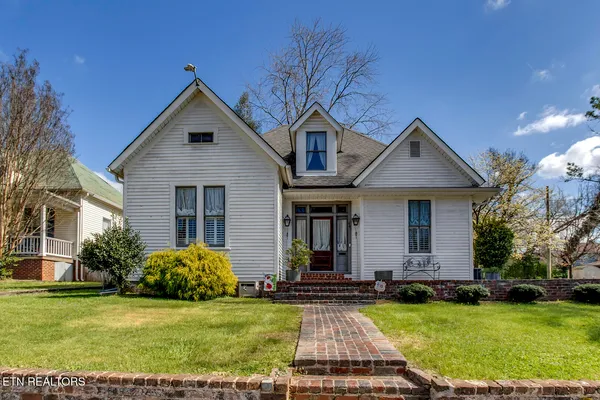 $425,000 | 601 Ingleside Avenue, Athens, TN 37303