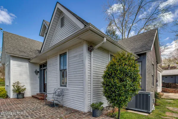 $409,900 | 601 Ingleside Avenue, Athens, TN 37303