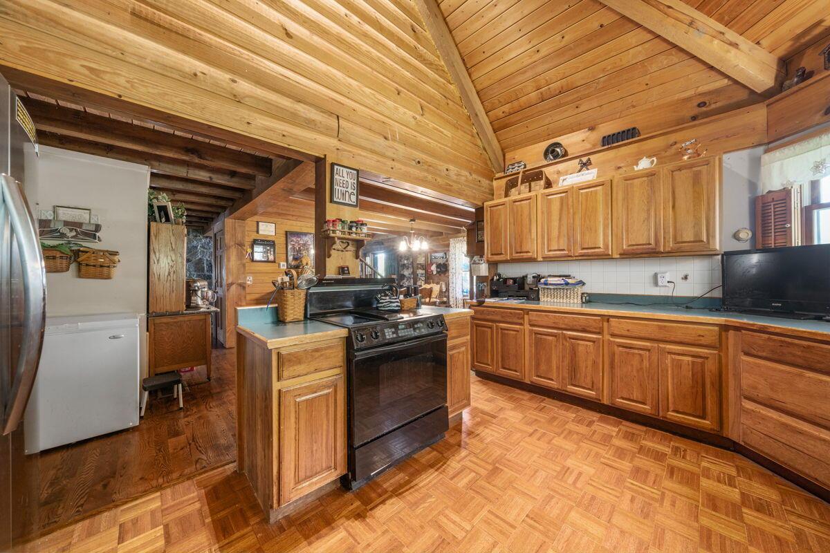 16472 Kreashbaum Road Rockbridge, OH 43149 - Photo 31 of 145 31-web-or-mls-DSC09547