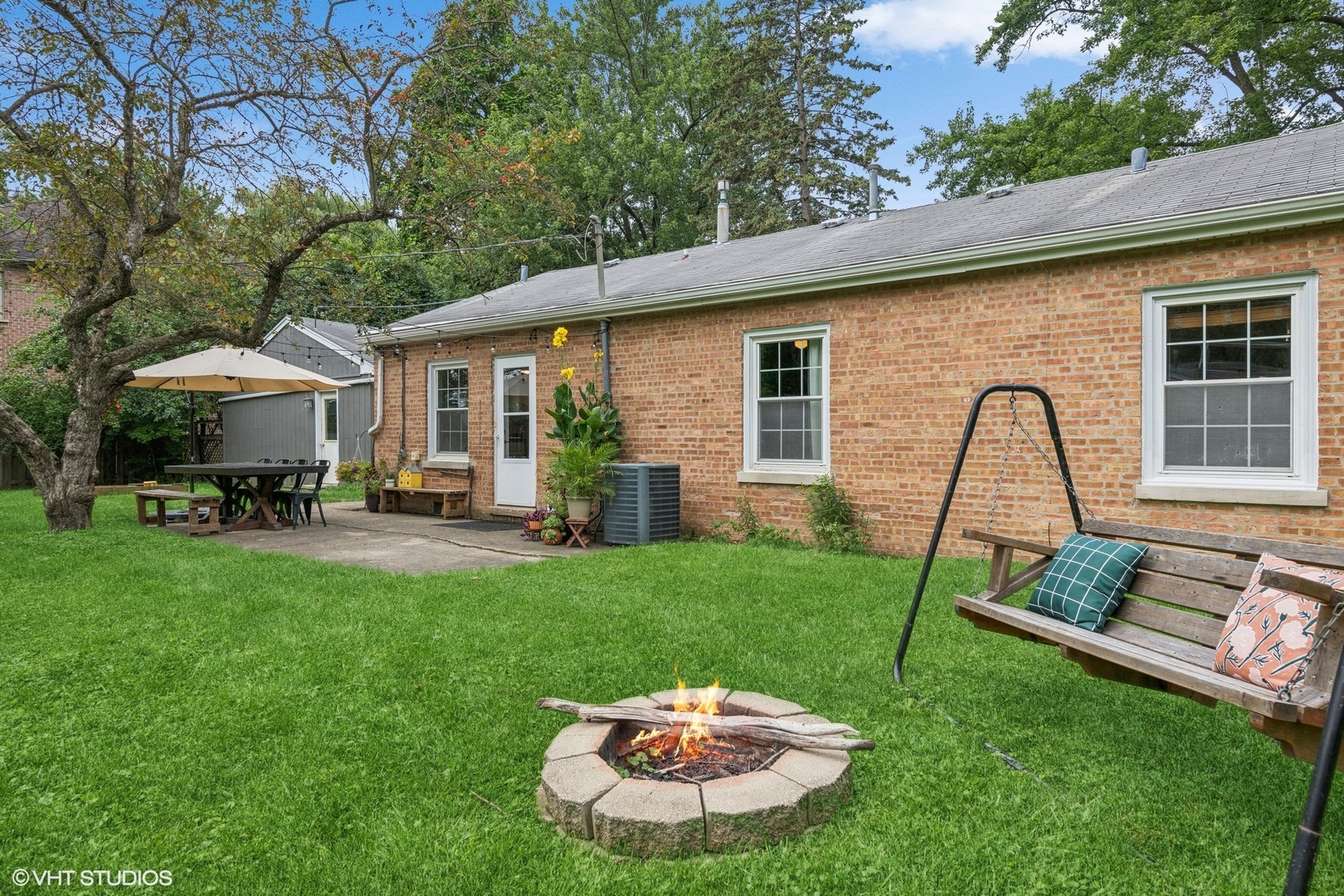 80 North Pleasant Road Lake Zurich, IL 60047 - Photo 33 of 34 Gallery Image 33