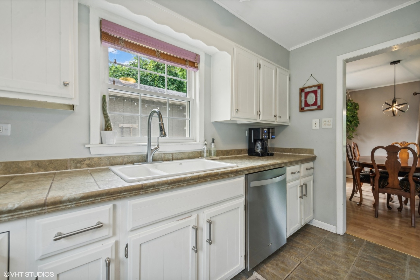 80 North Pleasant Road Lake Zurich, IL 60047 - Photo 6 of 34 Gallery Image 6