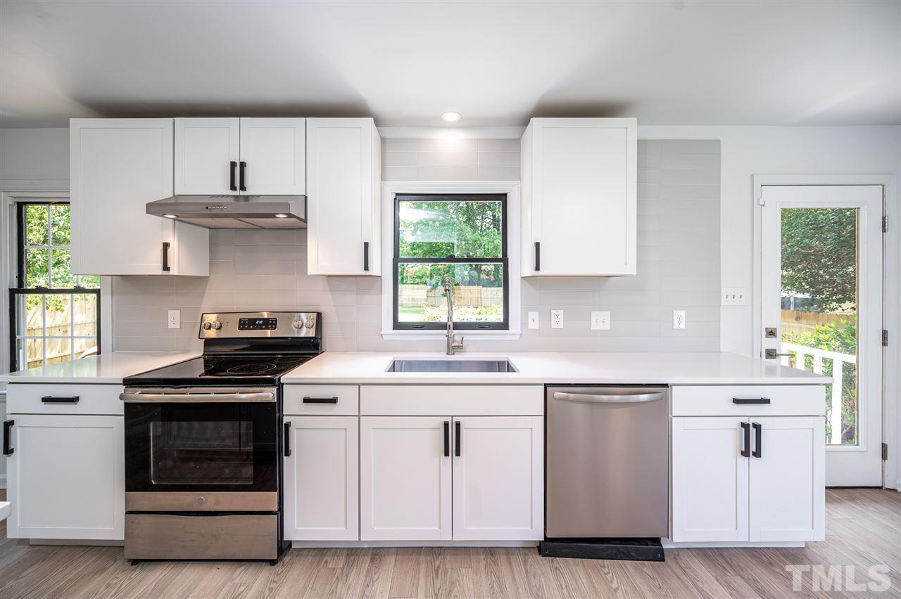 2623 Kirk Road Durham, NC 27705 - Photo 4 of 28 Gallery Image 4