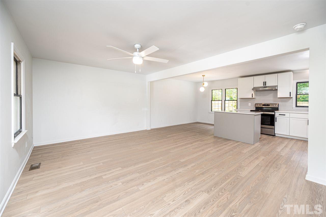 2623 Kirk Road Durham, NC 27705 - Photo 8 of 28 Gallery Image 8