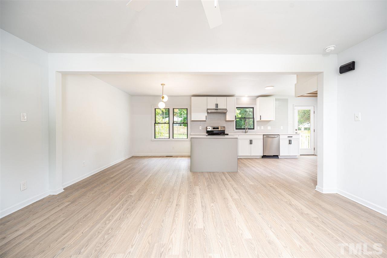 2623 Kirk Road Durham, NC 27705 - Photo 9 of 28 Gallery Image 9