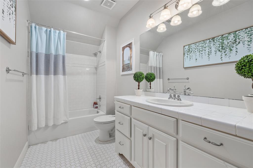 2202 Stonebridge Lane Mansfield, TX 76063 - Photo 25 of 36