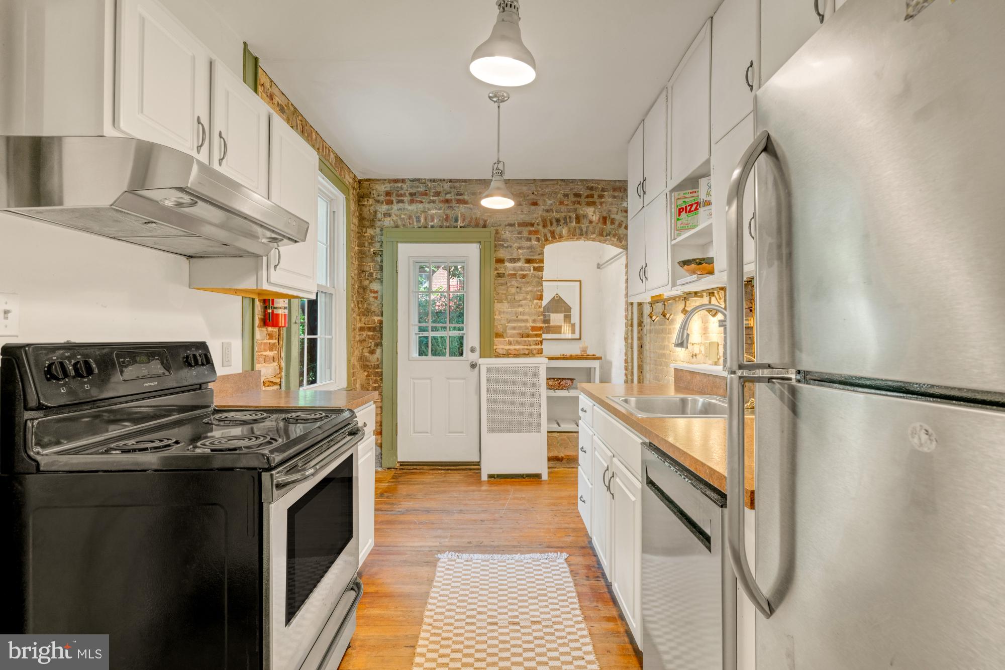 416 Southway Baltimore, MD 21218 - Photo 17 of 40