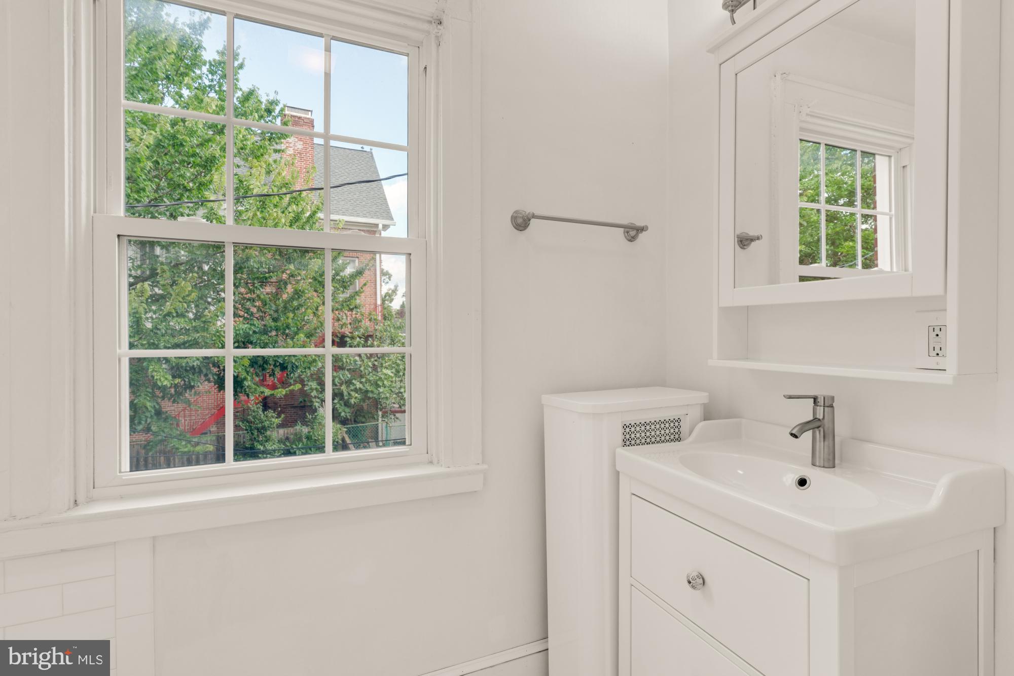 416 Southway Baltimore, MD 21218 - Photo 23 of 40