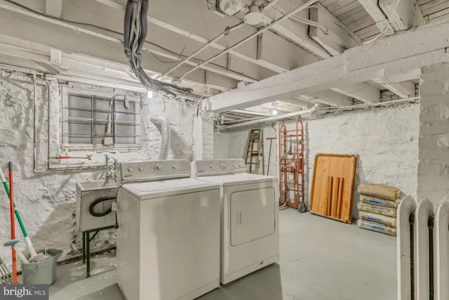 a view of a storage & utility room