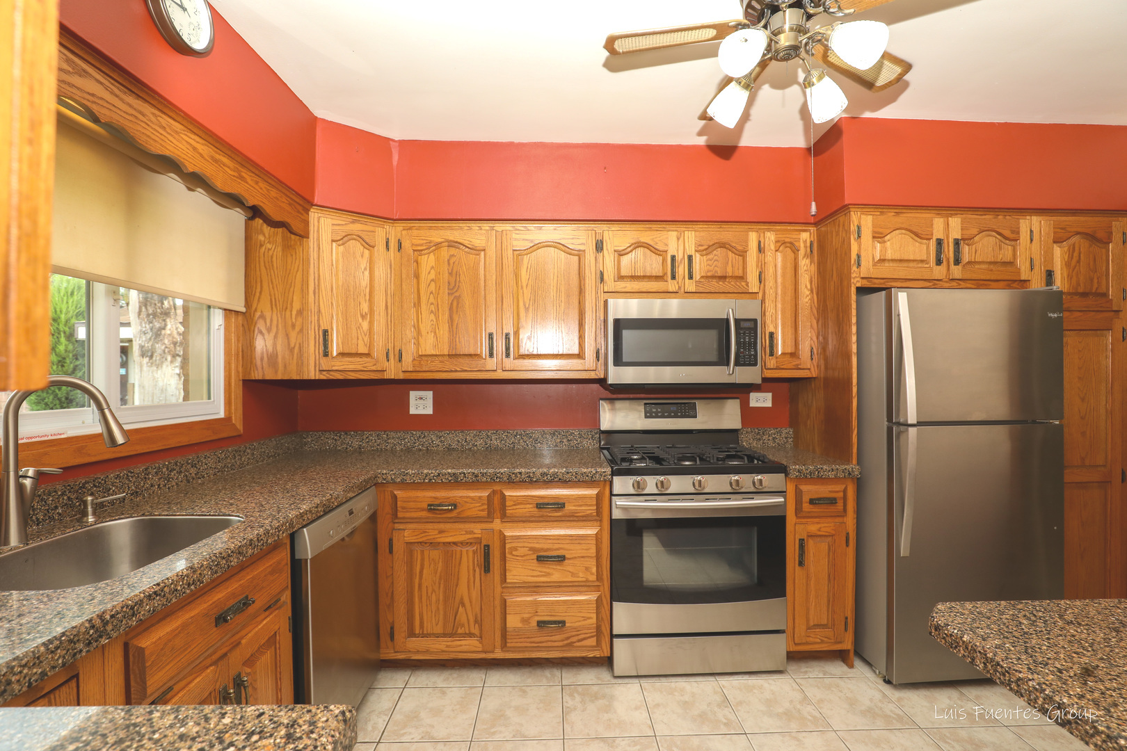 623 Wesley Drive Park Ridge, IL 60068 - Photo 8 of 23 a kitchen with stainless steel appliances granite countertop a stove a refrigerator and a sink