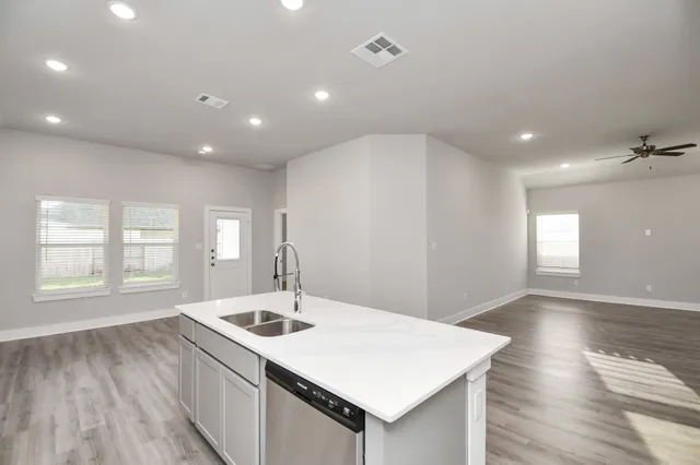 $3,300 | 7510 Terramar Bay Lane, Cypress, TX 77433