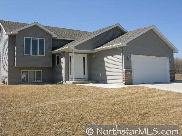 5434 Weatherstone Drive Northwest Rochester, MN 55901 - Photo 1 of 8 Gallery Image 1