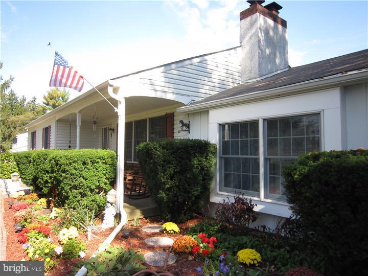633 Telegraph Road Perkasie, PA 18944 - Photo 2 of 23
