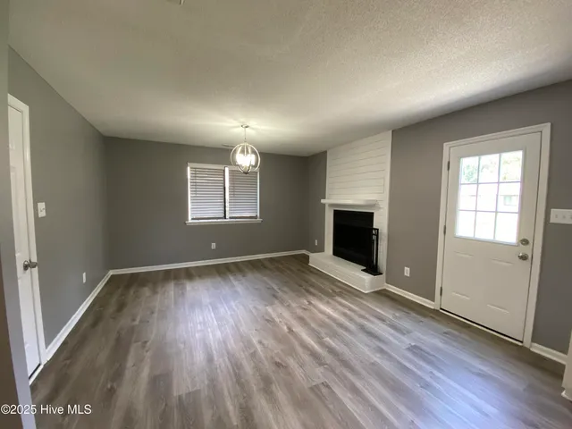 $1,700 | 407 Sitton Place, Jacksonville, NC 28546