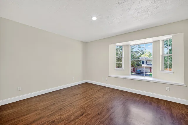 $2,600 | 2219 Mountshire Drive, Missouri City, TX 77489