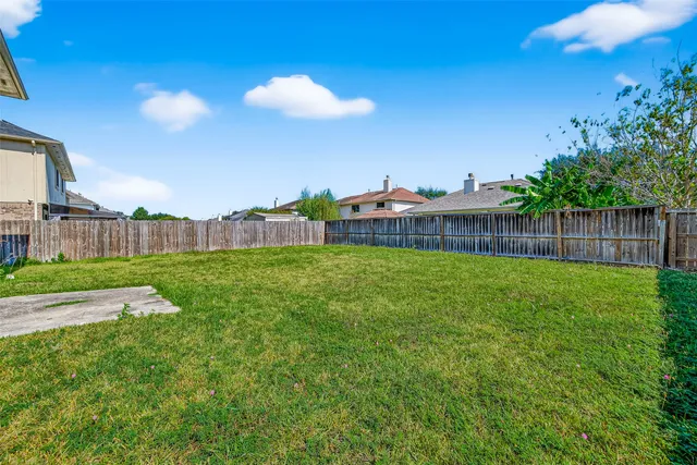 $2,600 | 2219 Mountshire Drive, Missouri City, TX 77489