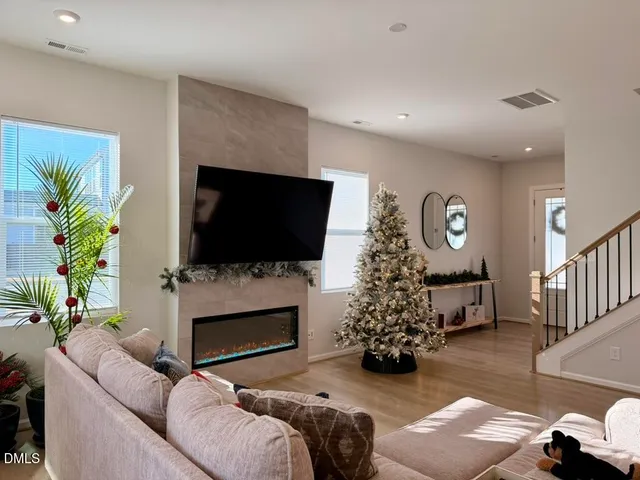 $2,480 | 52 Comfort Court, Fuquay-Varina, NC 27526