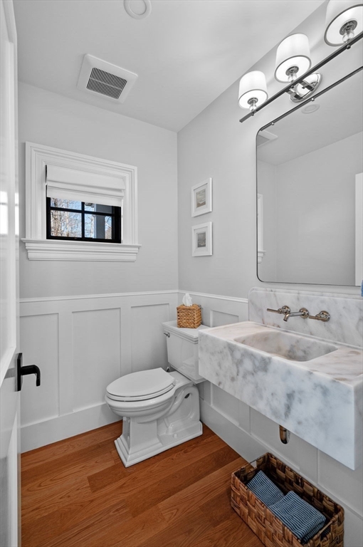 16 Liberty Road Marblehead, MA 01945 - Photo 11 of 29