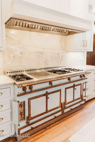 $595,000 | 307 Grand Boulevard, Greenwood, MS 38930