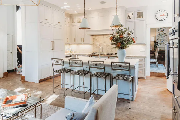 $545,000 | 307 Grand Boulevard, Greenwood, MS 38930