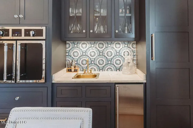 $595,000 | 307 Grand Boulevard, Greenwood, MS 38930