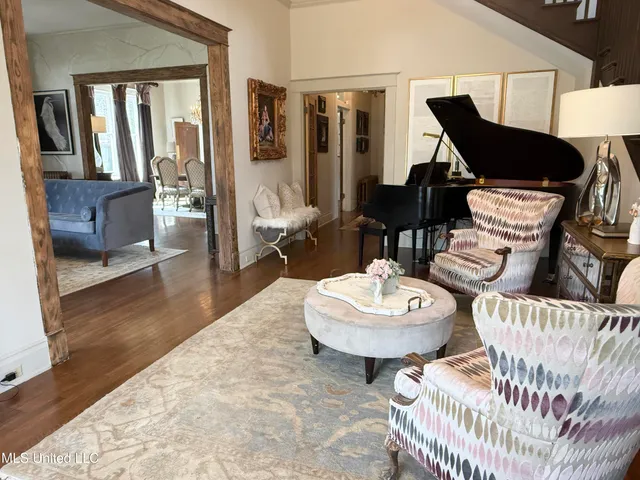 $595,000 | 307 Grand Boulevard, Greenwood, MS 38930