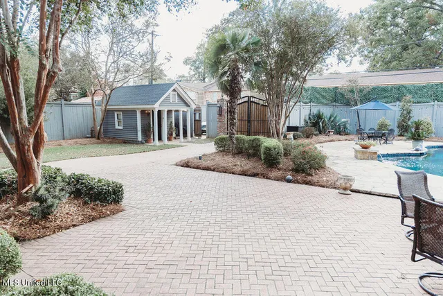 $595,000 | 307 Grand Boulevard, Greenwood, MS 38930