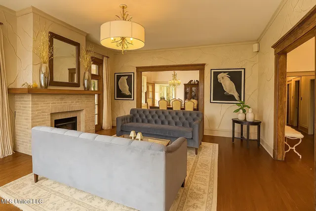 $595,000 | 307 Grand Boulevard, Greenwood, MS 38930