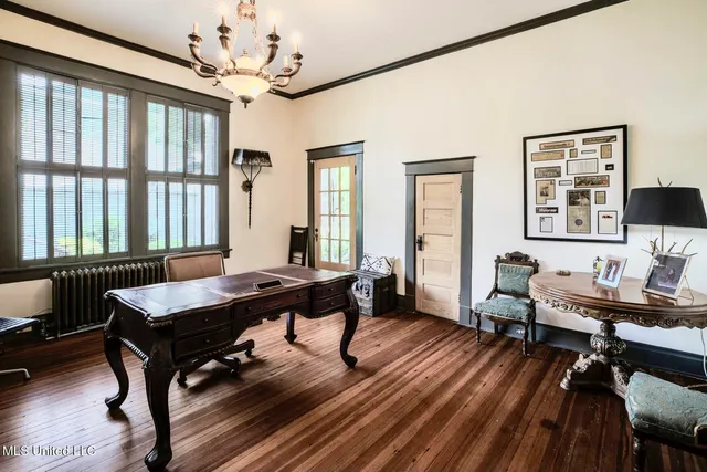 $595,000 | 307 Grand Boulevard, Greenwood, MS 38930