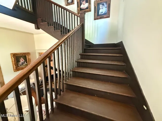 $595,000 | 307 Grand Boulevard, Greenwood, MS 38930