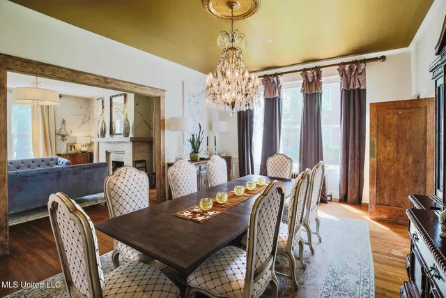 $595,000 | 307 Grand Boulevard, Greenwood, MS 38930