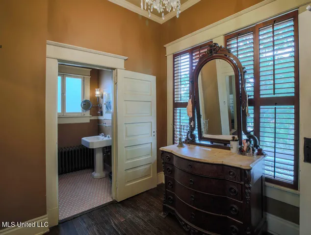 $595,000 | 307 Grand Boulevard, Greenwood, MS 38930