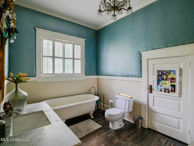 $595,000 | 307 Grand Boulevard, Greenwood, MS 38930